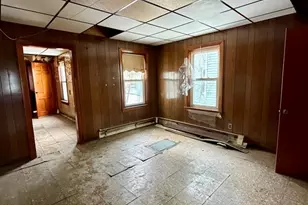 8 Glover Ct, Boston, MA 02127 - Photo 4