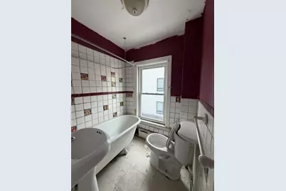 4-10 Glover Ct, Boston, MA 02127 - Photo 10