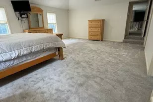 10 Essex St, Douglas, MA 01516 - Photo 24