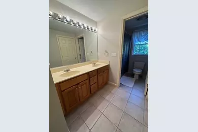 10 Essex St, Douglas, MA 01516 - Photo 26