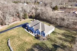 40 Sycamore Ln, Westport, MA 02790 - Photo 2