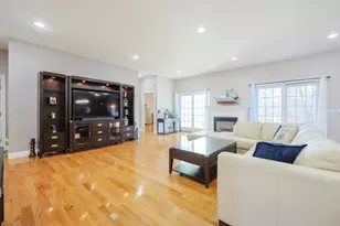 40 Sycamore Ln, Westport, MA 02790 - Photo 6