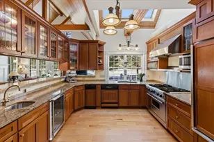 61 Airpark Dr, Falmouth, MA 02536 - Photo 10