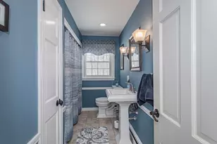 28 Linden St, Taunton, MA 02780 - Photo 10