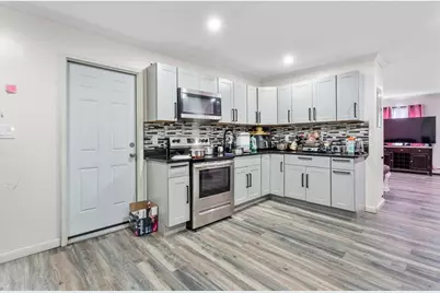 159-161 Howe St, Methuen, MA 01844 - Photo 14