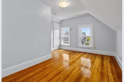 57 Hawthorne St #2, Somerville, MA 02144 - Photo 10