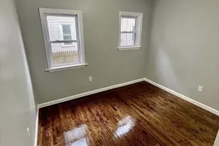 32 Huntington St, Brockton, MA 02301 - Photo 4