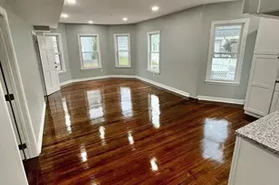 32 Huntington St, Brockton, MA 02301 - Photo 2