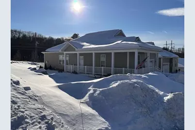 61 Spring Hill Dr #61, Uxbridge, MA 01569 - Photo 2