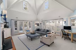 29 Abbott Rd, Wellesley, MA 02481 - Photo 4