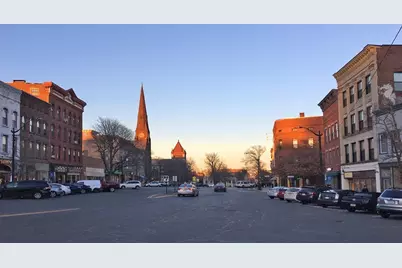 30 View Ave, Northampton, MA 01060 - Photo 2