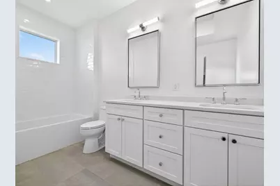 142 Birch St #2, Boston, MA 02131 - Photo 12