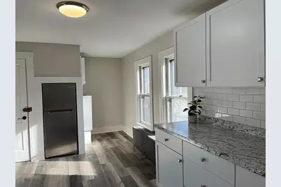 35 Lincoln Ave #B, Marblehead, MA 01945 - Photo 8