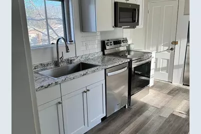 35 Lincoln Ave #B, Marblehead, MA 01945 - Photo 6