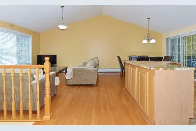 16 Sherwood Rd, Worcester, MA 01602 - Photo 12