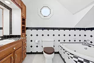 70 York St, Cambridge, MA 02141 - Photo 24