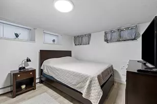 70 York St, Cambridge, MA 02141 - Photo 32