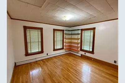 38 Mount Pleasant St #1, North Brookfield, MA 01535 - Photo 8