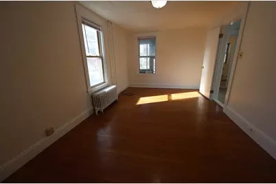 31 June St. #1, Boston, MA 02130 - Photo 4