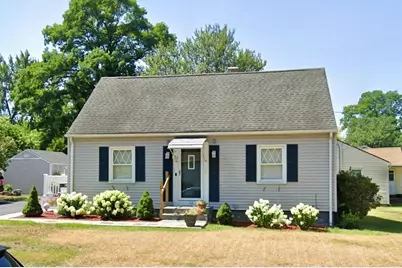 112 W Canton Cir, Springfield, MA 01104 - Photo 2