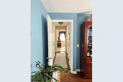 112 W Canton Cir, Springfield, MA 01104 - Photo 12