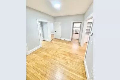 33 Oak St, Boston, MA 02136 - Photo 20