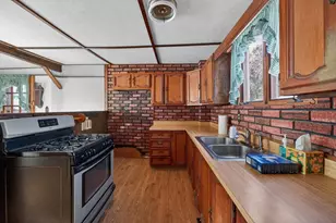 28 Cottage St, Taunton, MA 02780 - Photo 6