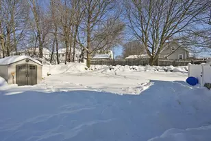 21 Forest St, Peabody, MA 01960 - Photo 24