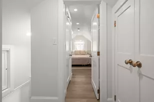 21 Forest St, Peabody, MA 01960 - Photo 18