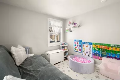 21 Forest St, Peabody, MA 01960 - Photo 12