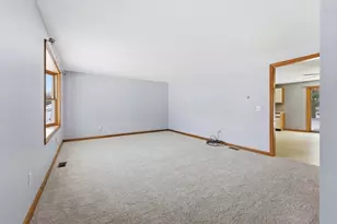 554-556 Franklin St Ext, Agawam, MA 01001 - Photo 6