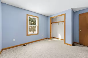 554-556 Franklin St Ext, Agawam, MA 01001 - Photo 14