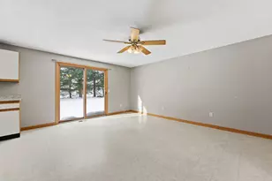 554-556 Franklin St Ext, Agawam, MA 01001 - Photo 10