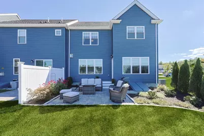 7 Palmetto Dr #7, Bellingham, MA 02019 - Photo 2