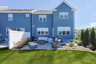 7 Palmetto Dr, Bellingham, MA 02019 - Photo 2