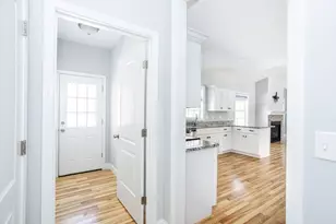 20 Nantucket Dr, Mattapoisett, MA 02739 - Photo 2