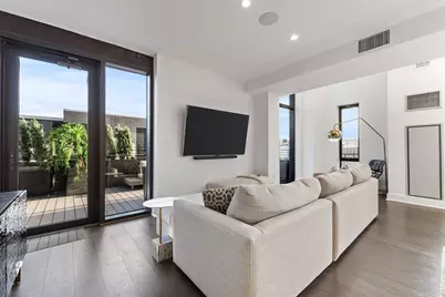 14 West Broadway #707, Boston, MA 02127 - Photo 8