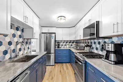 4 Harbor Hill Dr #4, Bourne, MA 02532 - Photo 2