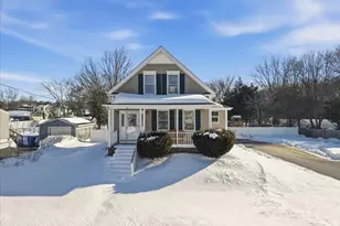 10 Liberty St, Taunton, MA 02718 - Photo 1