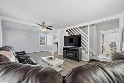 10 Liberty St, Taunton, MA 02718 - Photo 4