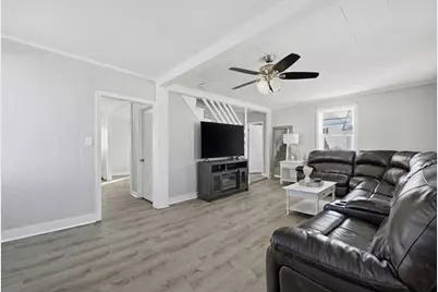 10 Liberty St, Taunton, MA 02718 - Photo 6