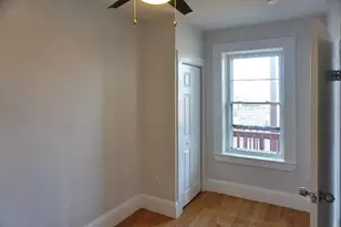 29 Lambert St, Cambridge, MA 02141 - Photo 10
