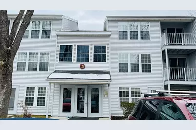 18 Walden Dr #4, Natick, MA 01760 - Photo 1