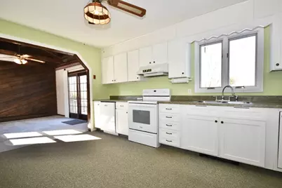 23 Oliveira Ave, Acushnet, MA 02743 - Photo 10