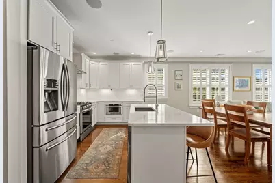 884 Adams St #4, Boston, MA 02124 - Photo 2