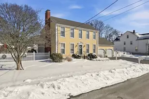 19 Crapo St, Taunton, MA 02780 - Photo 2