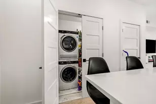 231 Maverick St, Boston, MA 02128 - Photo 8