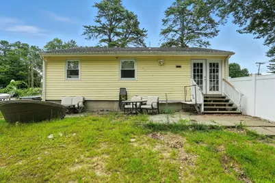 381 N Brook Rd, Springfield, MA 01119 - Photo 28