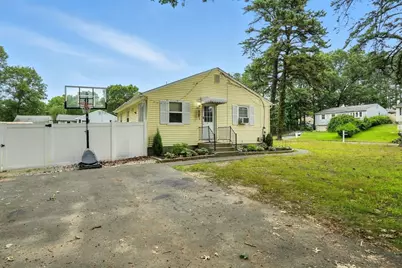 381 N Brook Rd, Springfield, MA 01119 - Photo 32
