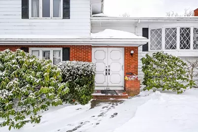 220 Mount Vernon St, New Bedford, MA 02740 - Photo 2